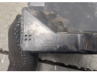 Блок предохранителей  Mitsubishi Outlander XL 2006-2012         