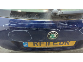 Замок багажника  Skoda Fabia 2007-2014       