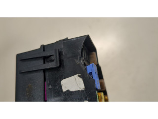 Блок предохранителей  Skoda Octavia (A5) 2004-2008           1.9