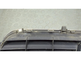 Решетка радиатора Volkswagen Passat 5 2000-2005