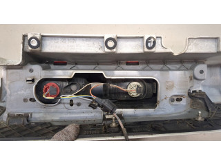 Задний фонарь          