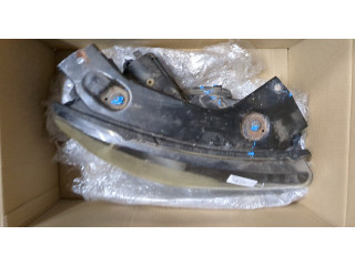 Фара передняя Volkswagen Scirocco 2008- правая