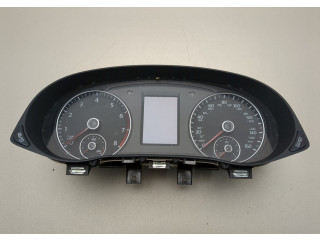 Панель приборов  Volkswagen Passat 7 2010-2019 Америка       561920970D     