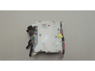 Блок предохранителей  Lexus IS 2005-2016      9273013023   