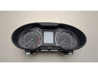 Панель приборов Skoda Octavia (A7) 2013-2023 5E0920980F