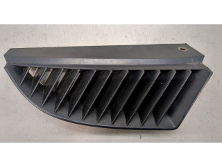 Решетка радиатора Mitsubishi Colt 2004-2008