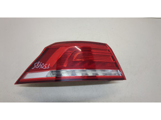 Задний фонарь          