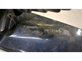 Зеркало боковое Mitsubishi Space Wagon 1999-2004 левое