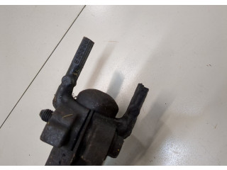 Стойка амортизатора  Jeep Grand Cherokee 2004-2010      