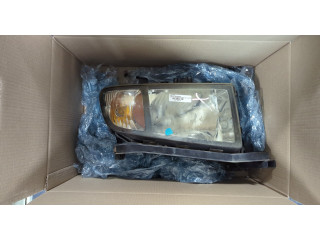 Фара передняя  Honda Ridgeline 2005-2014 правая 