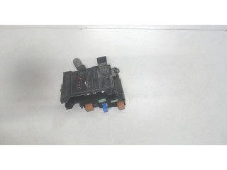 Блок предохранителей  Nissan Altima 5 2012-2015      284B73TA0B     2.5