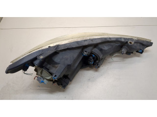 Фара передняя  Toyota Previa (Estima) 2000-2006 левая 