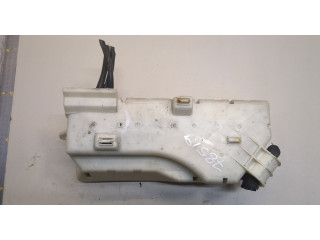 Блок предохранителей Mazda RX-8 2003-2012