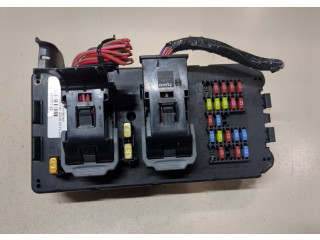 Блок предохранителей  Jeep Commander 2006-2010         