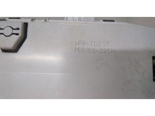 Панель приборов  Citroen C-Crosser       6106QW   2.2  Дизель