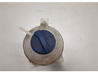 Бачок расширительный  Volkswagen Polo 1994-1999 6N0121407B    1.4