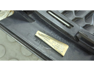 Решетка радиатора  Jeep Compass 2017-2021          