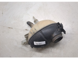 Бачок расширительный  Mercedes C W204 2007-2013 2045000549     2.1
