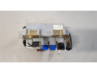 Блок предохранителей  Nissan Titan 2003-2007         