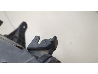 Фара передняя GMC Acadia 2019-2025 правая