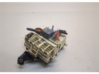 Блок предохранителей  Cadillac Escalade 2 2000-2006      15190658   