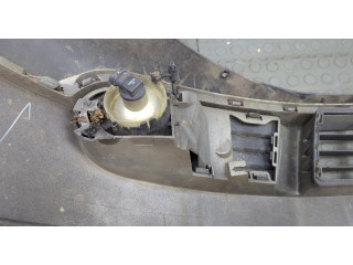 Решетка радиатора  Volvo S40 2004-          