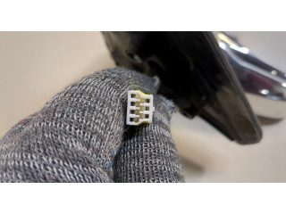 Зеркало боковое Mitsubishi L200 1996-2006 правое MR361096