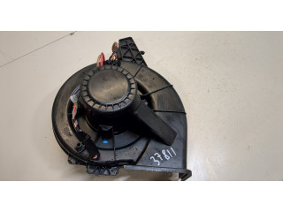 Моторчик печки Volkswagen Polo 2001-2005 6q1820015c 6q1820015c