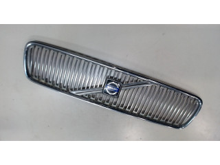 Решетка радиатора  Volvo V50 2007-2012           8678680
