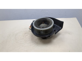 Моторчик печки  Skoda Fabia 2010-2014        