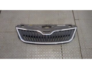 Решетка радиатора  Skoda Rapid          5JA853668