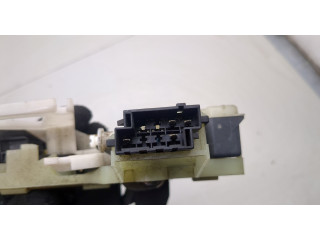 Замок багажника  Volvo V70 2001-2008       