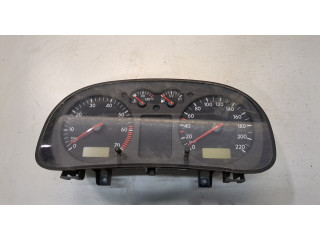Панель приборов Volkswagen Golf 4 1997-2005