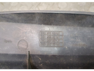 Решетка радиатора  Volkswagen Passat 5 2000-2005          