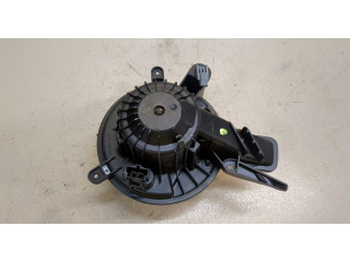 Моторчик печки  Chevrolet Tahoe 2006-2014        