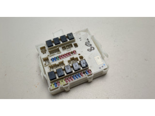 Блок предохранителей  Infiniti QX56 2004-2010      284B67S002   