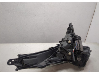 Фара передняя  Toyota Prius 2015-2019 левая 