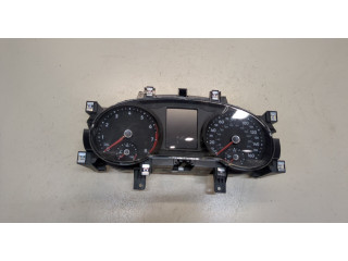 Панель приборов  Volkswagen Tiguan 2016-2020           1.4  Бензин
