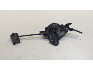 Замок капота  Volkswagen Transporter 4 1991-2003     