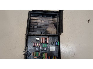 Блок предохранителей Skoda SuperB 2008-2015 1K0937125D