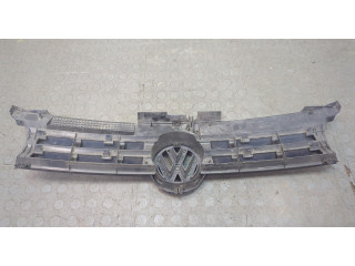 Решетка радиатора  Volkswagen Golf 4 1997-2005          