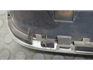 Решетка радиатора  Volkswagen Passat 5 2000-2005          