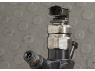 Форсунка топливная  Nissan Pathfinder 2004-2014    16600EC00A     