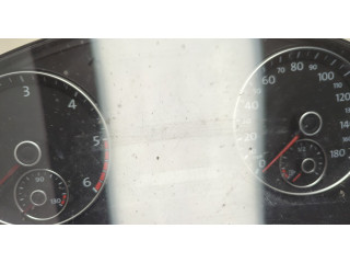 Панель приборов Volkswagen Jetta 6 2010-2018 5C6920972AX