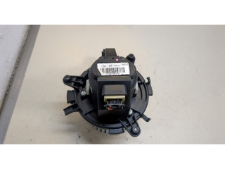 Моторчик печки  Peugeot Partner 2018-2024 9821292380    9821292380   