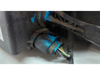 Фара передняя Volkswagen Caddy 2004-2015 правая