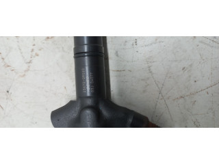 Форсунка топливная Toyota Corolla Verso 2004-2009 236700R020