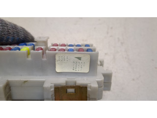 Блок предохранителей  Infiniti QX56 2004-2010         