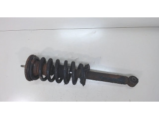 Стойка амортизатора Mitsubishi Pajero / Montero 2000-2006 MR554292, MR554261 3.2 дизель