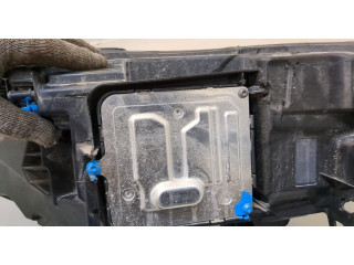 Фара передняя  Volvo XC40 левая 